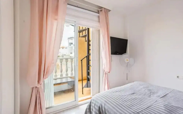 Orihuela Costa, Sleeps 6 With Roof Terrace & Pool