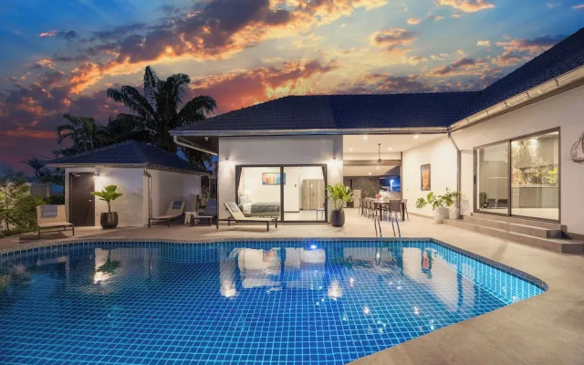 Villa Waree minutes to City and Beach