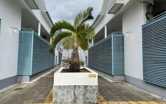 Saint-Leu Reunion Centre Ville T3 Duplex Meuble