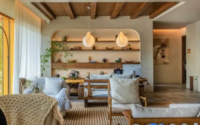 Bailu Bay · Zhiguang Mountain House