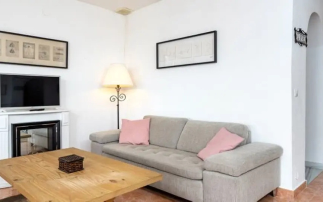 House - 3 Bedrooms with Pool, WiFi and Sea views - 107890