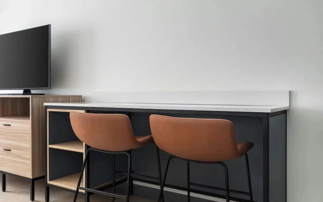 StudioRes by Marriott Louisville East