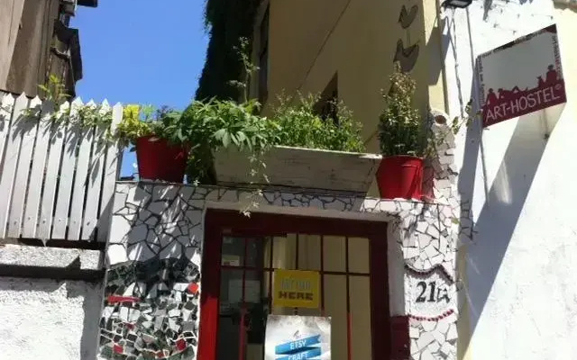 Art Hostel and B&B