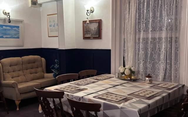 Argyle Lodge