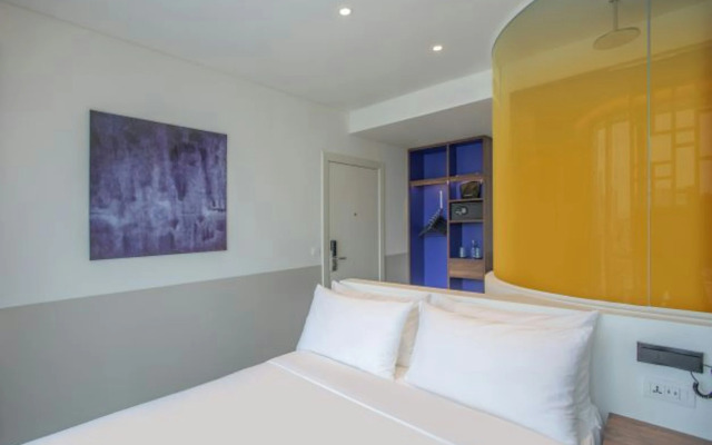 Wink Saigon Centre, Unscripted by Hyatt - 24 Hours stay