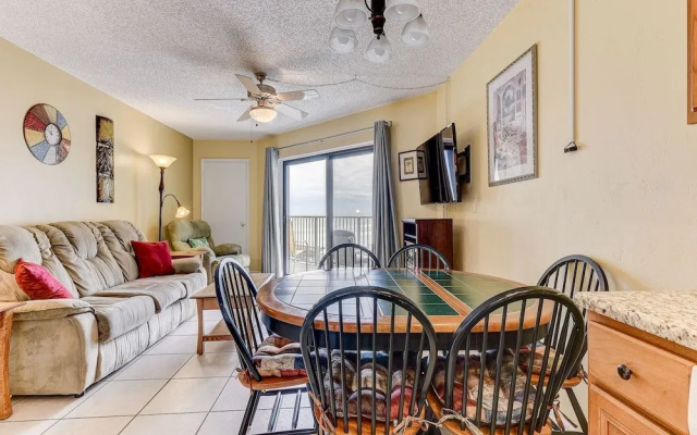 Sunglow Resort 305 by Distinctive Beach Rentals