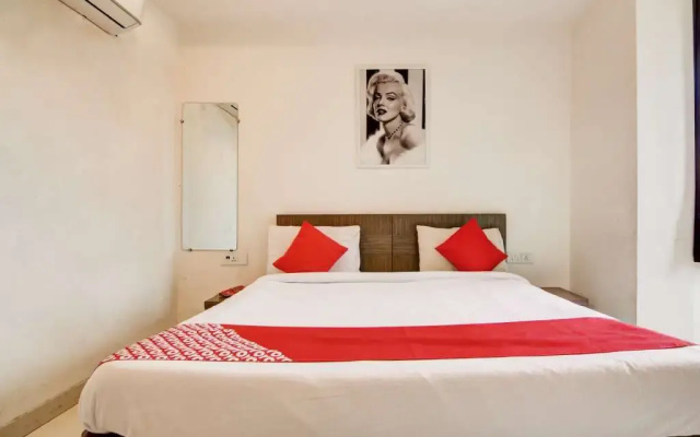 OYO 78941 Townhouse
