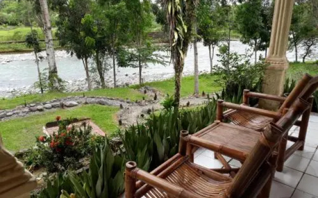 Batu Mandi Guest House Bukit Lawang