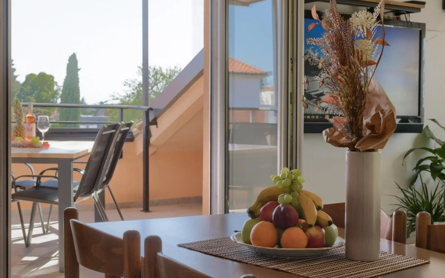 Apartment Ari - Pula, cozy with roof terrace