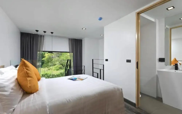 Naiharn Loft near Beach UTL B325