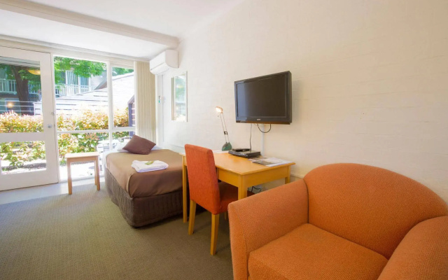 Summer East Serviced Apartments