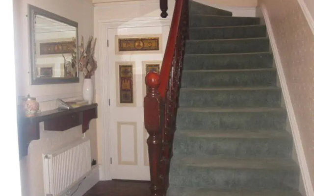 Hill House Guest House