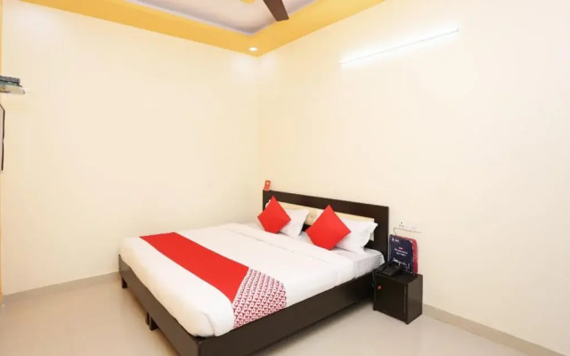 Hotel Rock Star by OYO Rooms