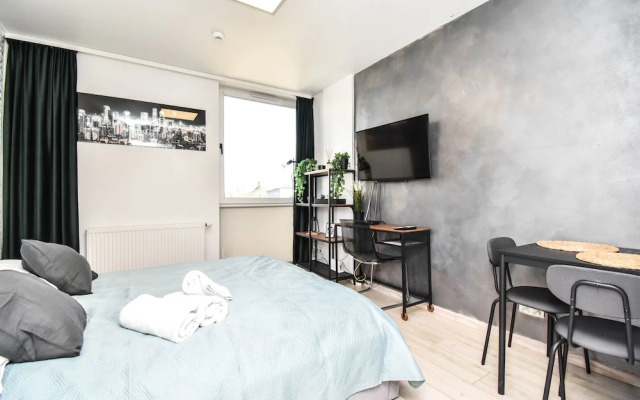 EASY RENT Apartments - Smart 705