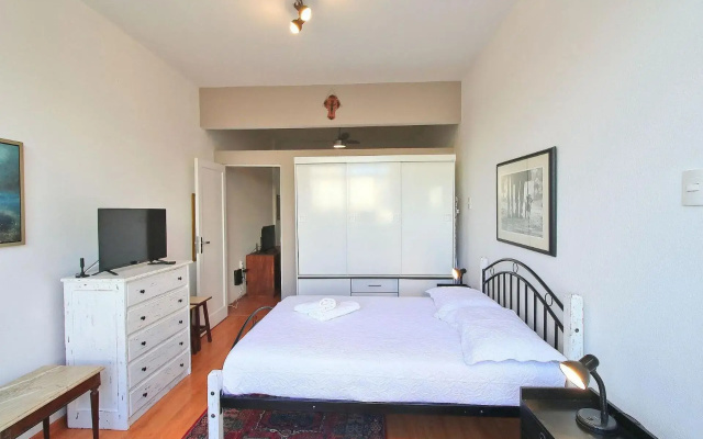 Confortavel apartamento para 6 pessoas em Copacabana
