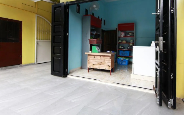 Tona Residence by OYO Rooms