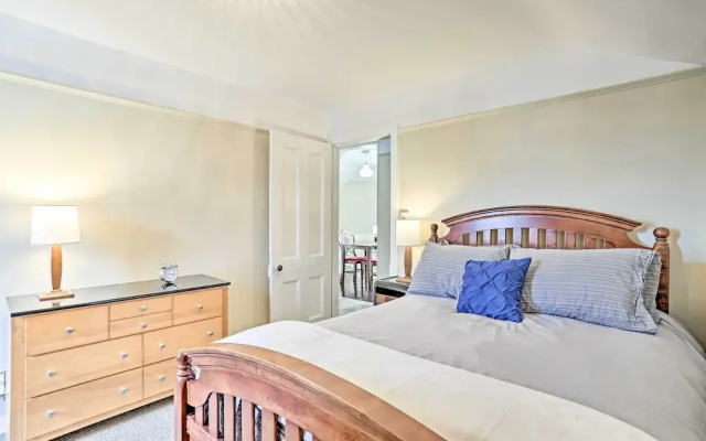 Pet-friendly Apt in 1850's Victorian Mansion!
