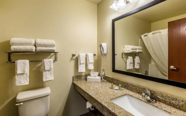 Cobblestone Inn & Suites Merrill
