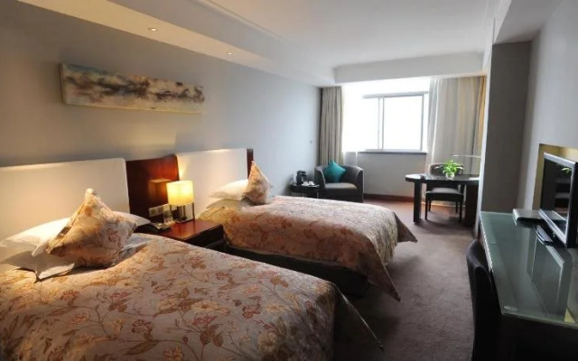 Tang's Hotel
