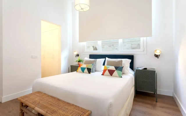 Cozy Apartment in the Center Almirante Lobo I