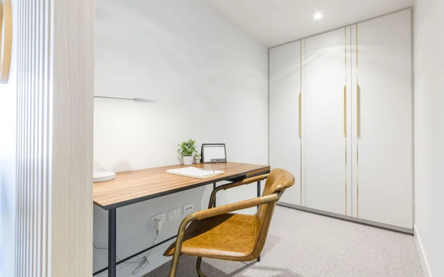 Exquisite 1 bedroom Parking Gym Pool Spa