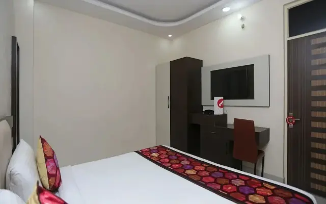 VMS Royal Inn By OYO Rooms