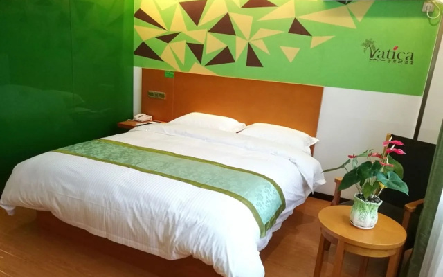 Shell Hotel (Shanghai Pudong Airport Yuandong Avenue Metro)
