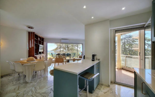 3 pi ces Terrasse vue mer et Parking A2b232