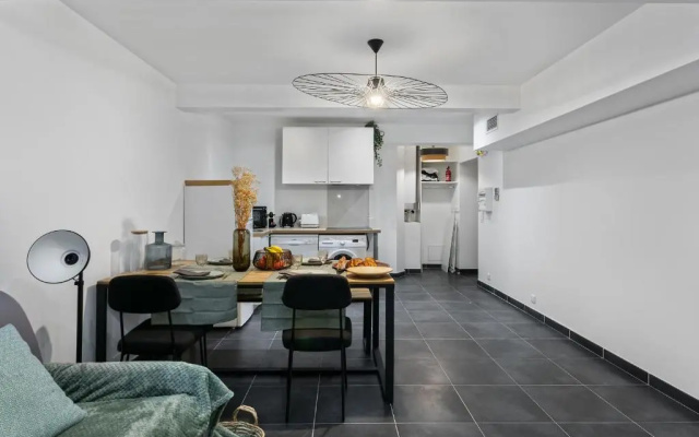 Saint Charles Apartments