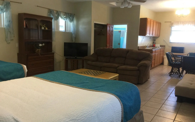 The Pelican Key Largo Cottages
