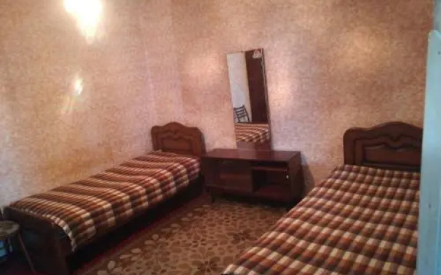 Econom Guest House