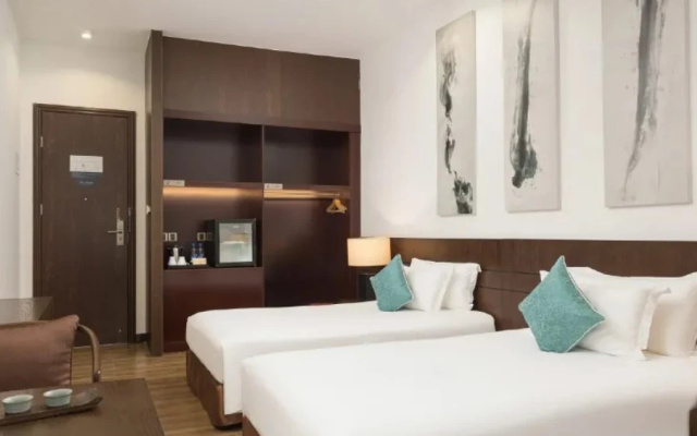 Huali Hotel
