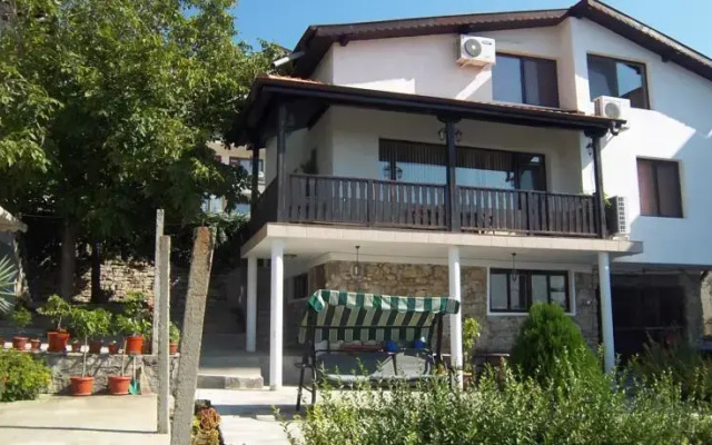 Apartments Bachvarovi