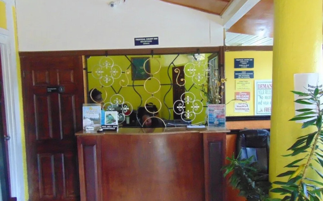Tropical Court Inn