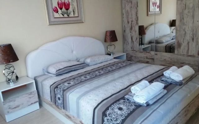 Apartments in Admiral Plaza Aparthotel