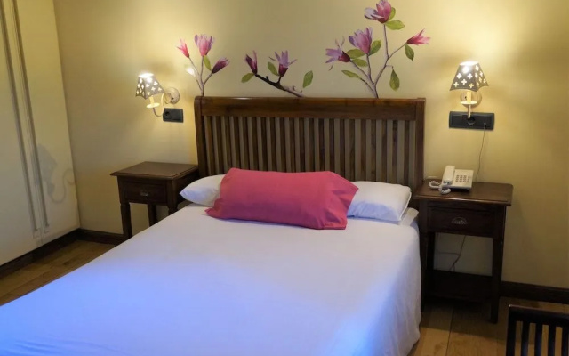 Hotel Rural Palacio Fernández Heres