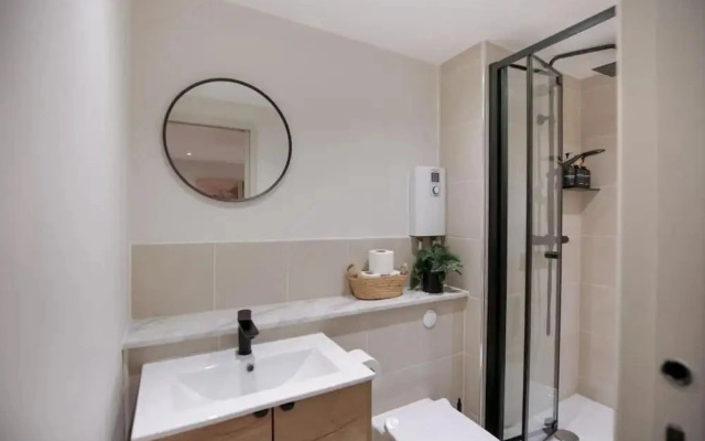 Lindenstone Apartments