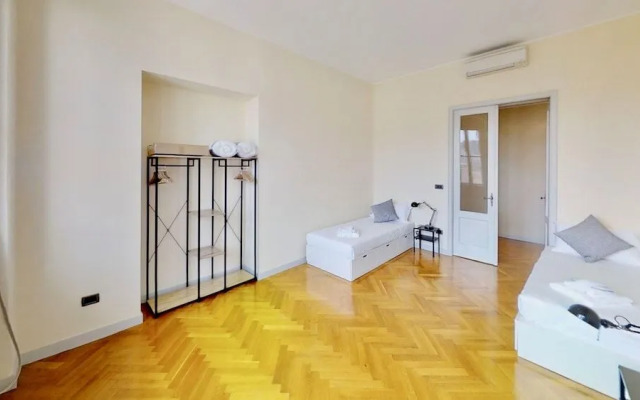 Triestevillas A/C Huge Central & Brand New - 5BR
