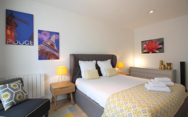 Apartments Paris Centre - At Home Hotel