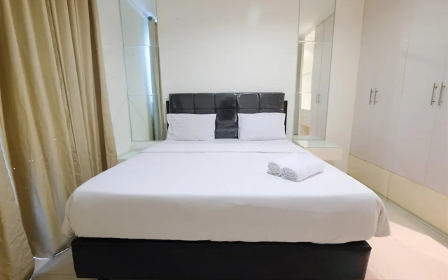 Spacious 2Br Bellezza Apartment