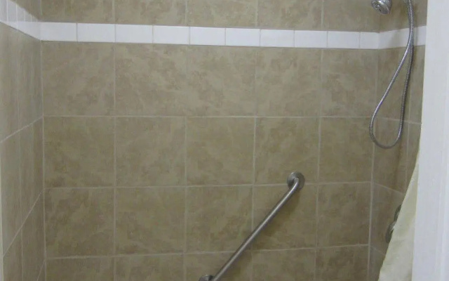 Village Inn & Suites