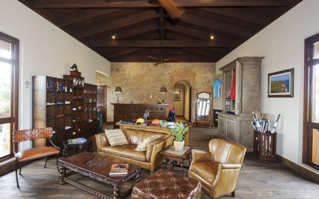 Royal Isabela