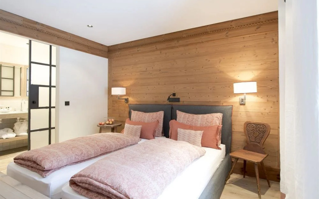 Lech Lodge - LEGENDARY