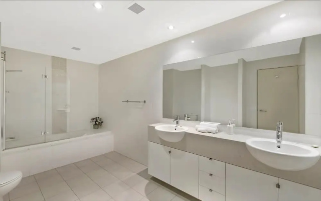 Coast Luxury Apartment 23