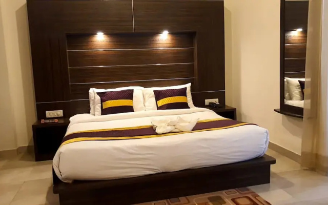 Hotel Holiday Highlights by Dvm India