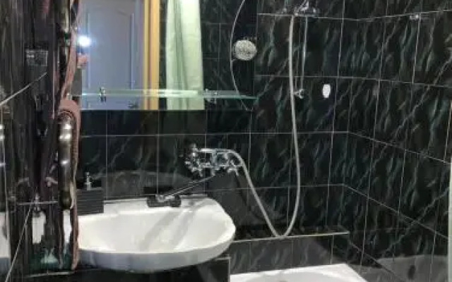 One bedroom on Rusanovka