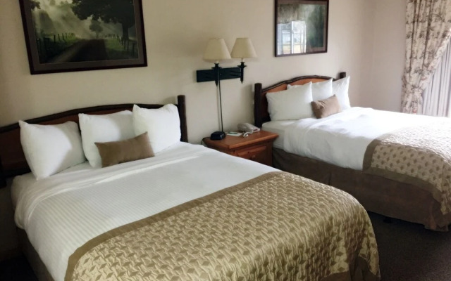Flat Creek Inn And Suites