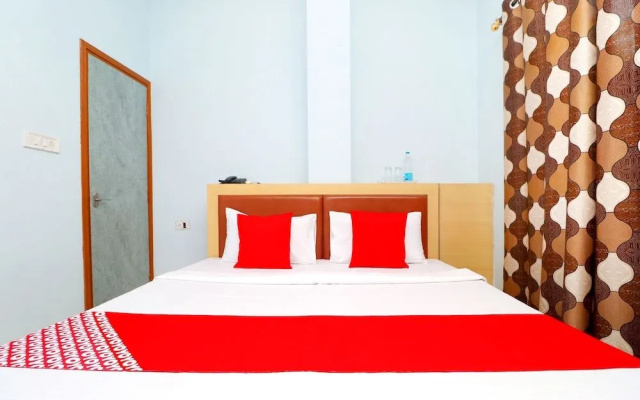 OYO 43966 Jaura Inn