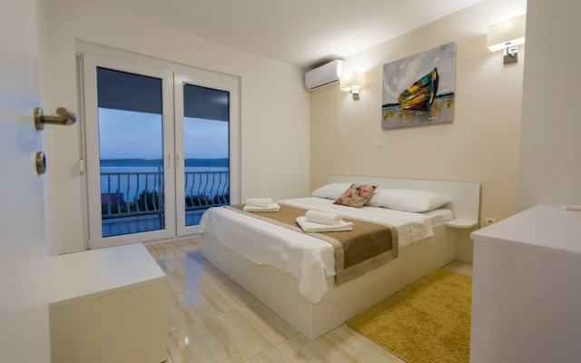 Seaview Studio Apartmani Sleeps 2 - Wifi & Tv
