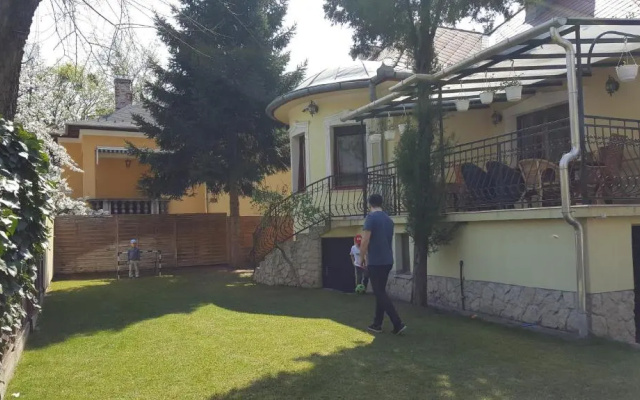 Palma Villa in City Park Budapest - semi suteren